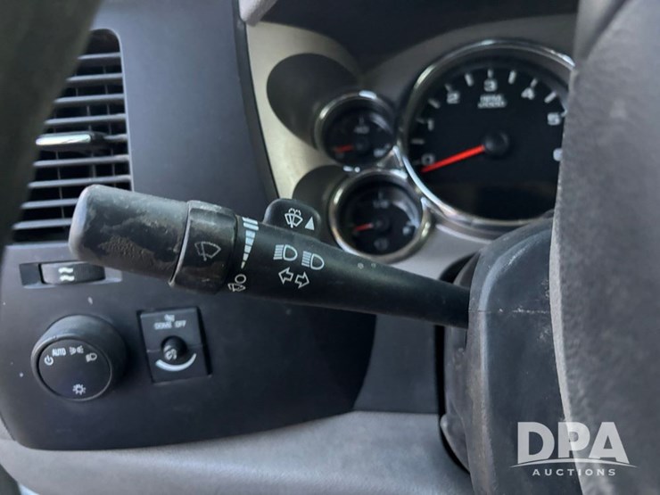 2009-chevrolet-3500hd-image-67