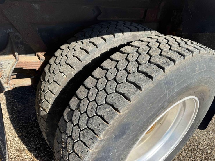 international-durastar-4300-image-11