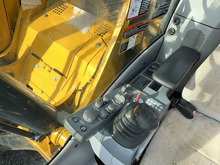 2020-john-deere-2020-image-11