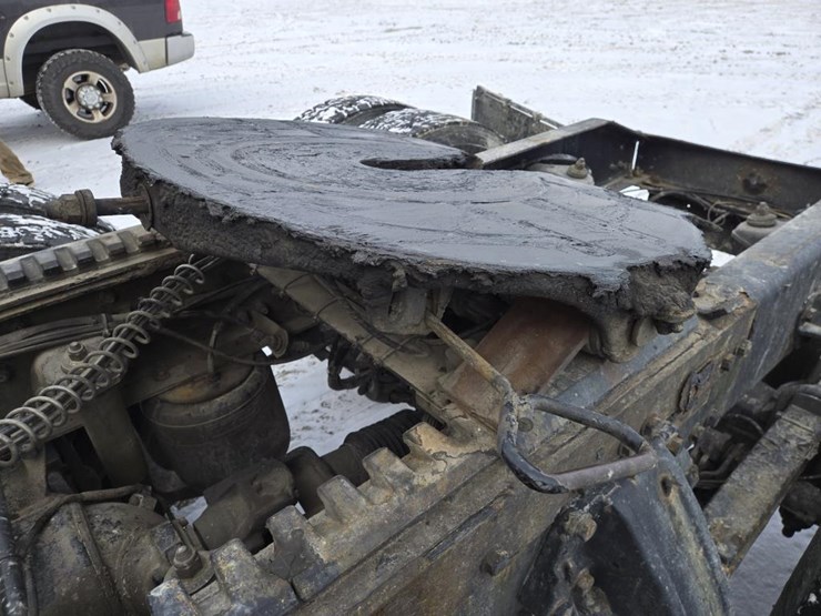 2017-peterbilt-579-image-39