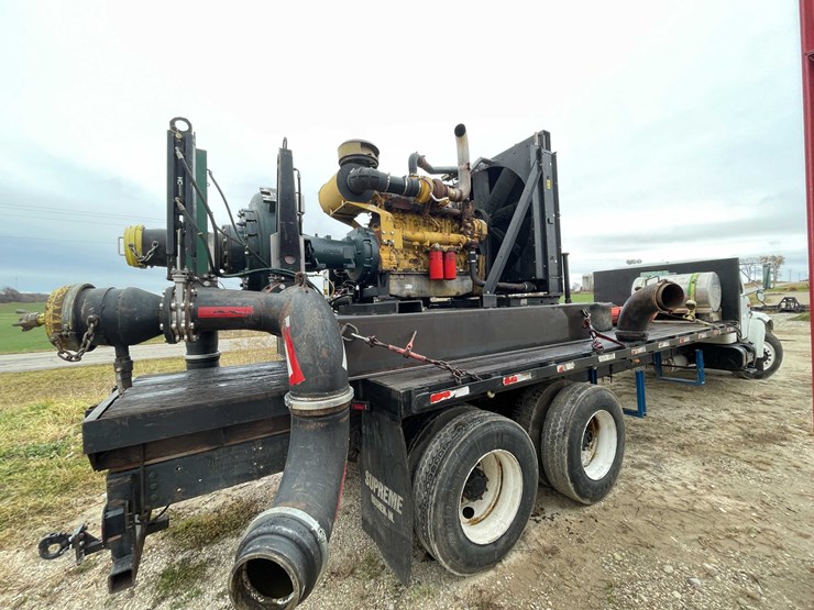 international-4900-image-7