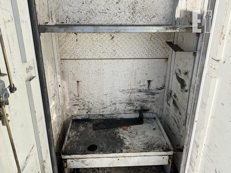 peterbilt-337-image-39