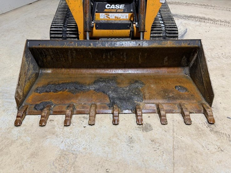 2022-case-tv450b-image-9