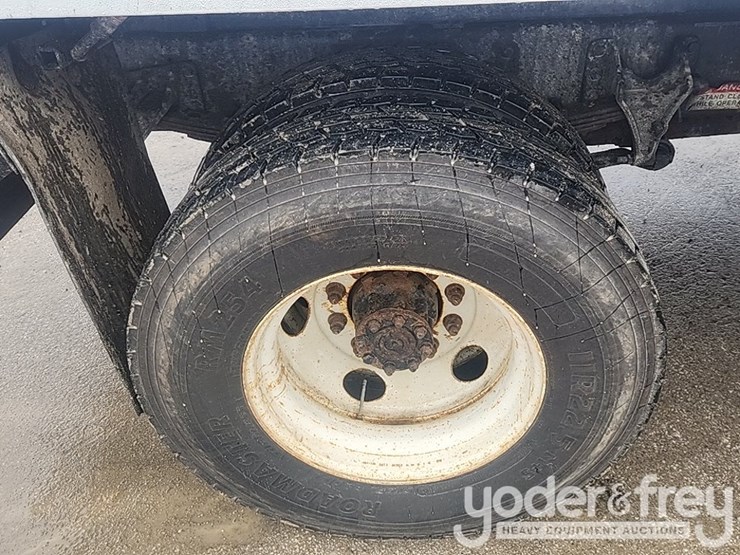 ford-f750-xl-image-10