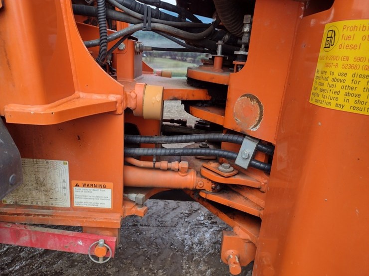 hitachi-zw80-5b-image-22