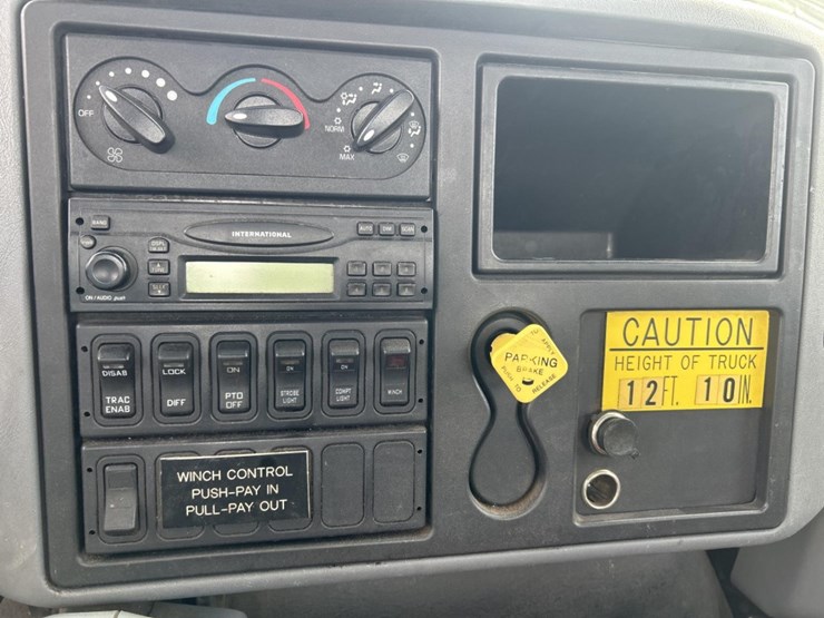 international-4000-image-94