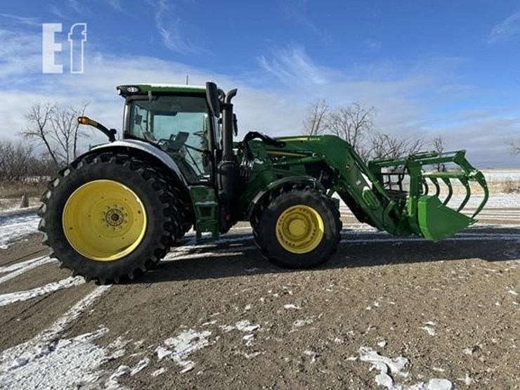 2023-john-deere-6r-155-image-5