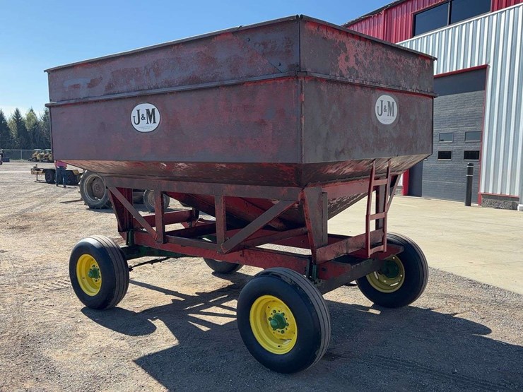 j&m-gravity-wagon-image-4