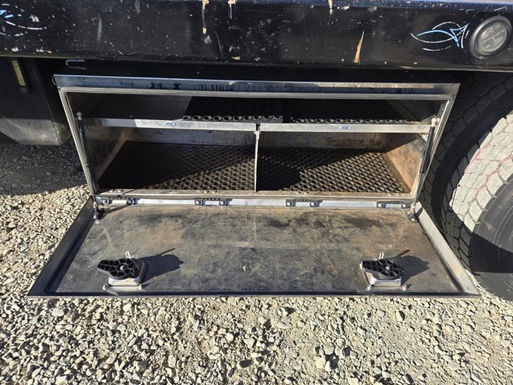 2022-international-mv607-image-31