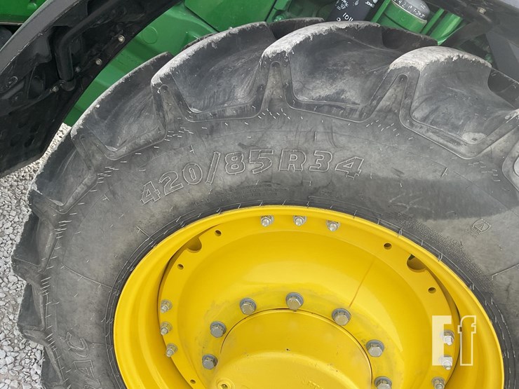 john-deere-8r-250-image-11