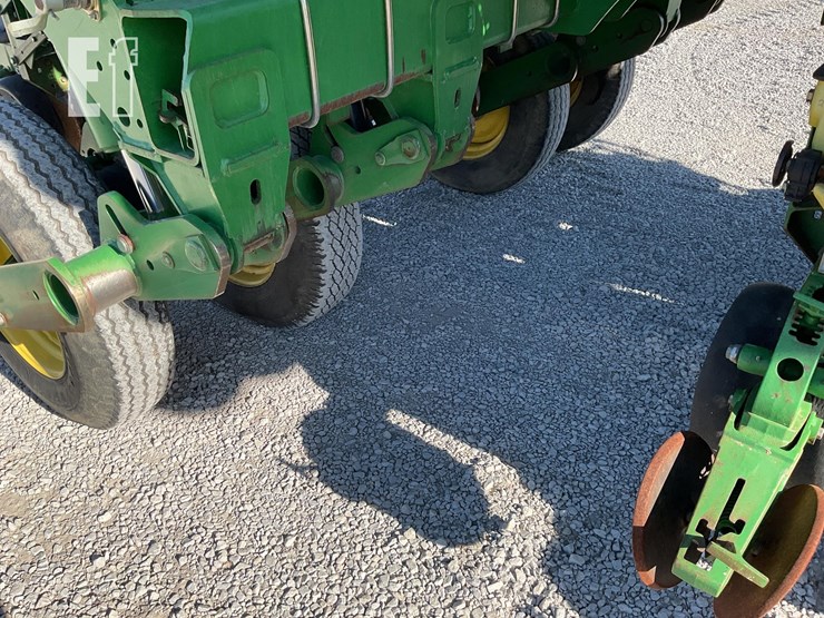 john-deere-1790-image-21