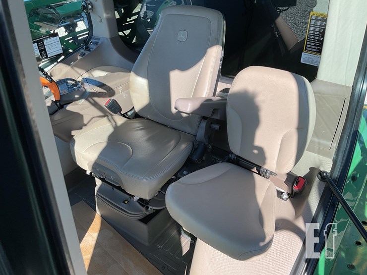 john-deere-r4038-image-52