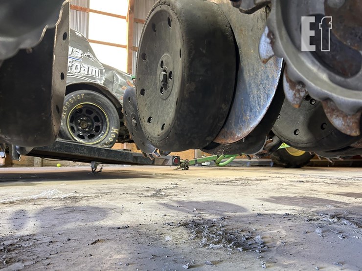 2014-john-deere-db60-image-59