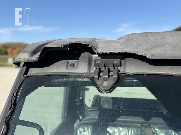 john-deere-gator-xuv-835m-image-6