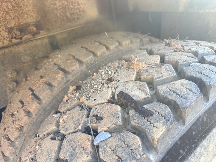 1990-ford-l9000-image-71