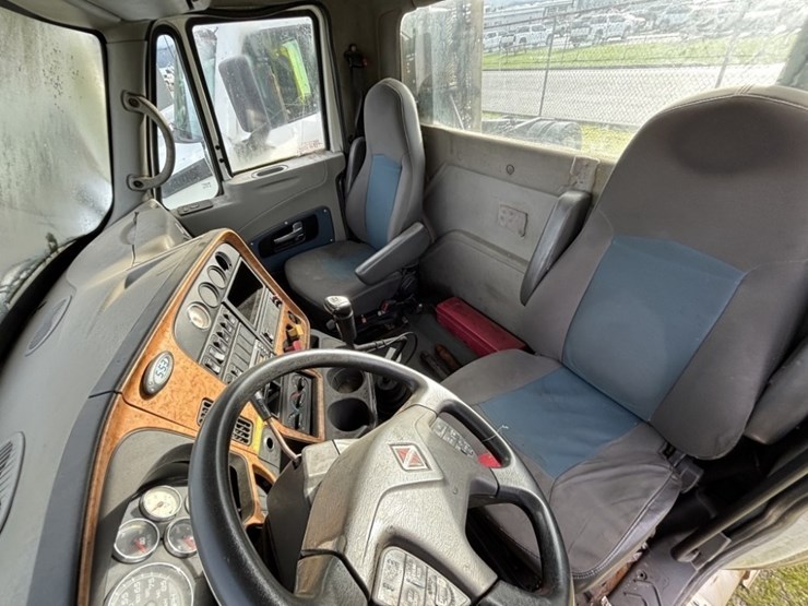 2009-international-prostar-image-23