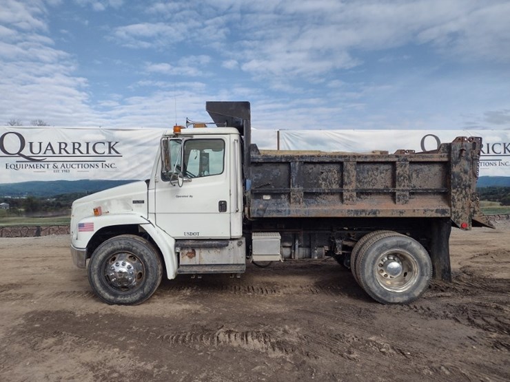 freightliner-fl70-image-1