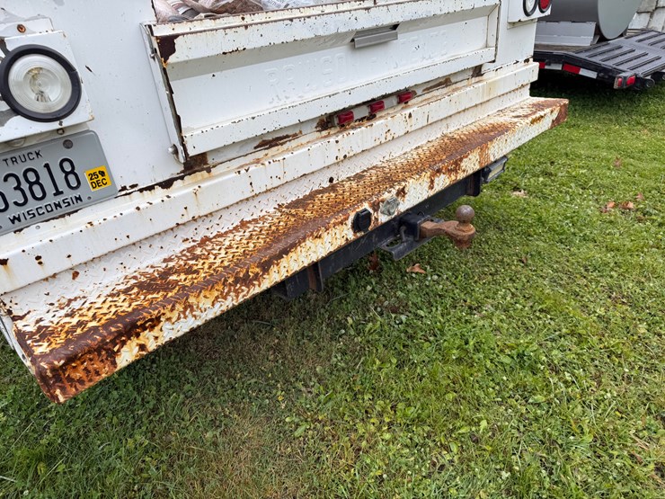 2009-ford-f550-image-33