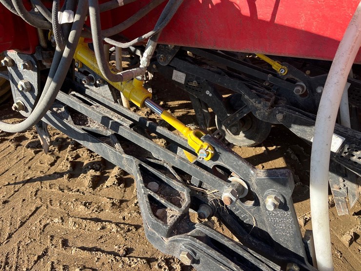 2016-bourgault-3320-66-image-89