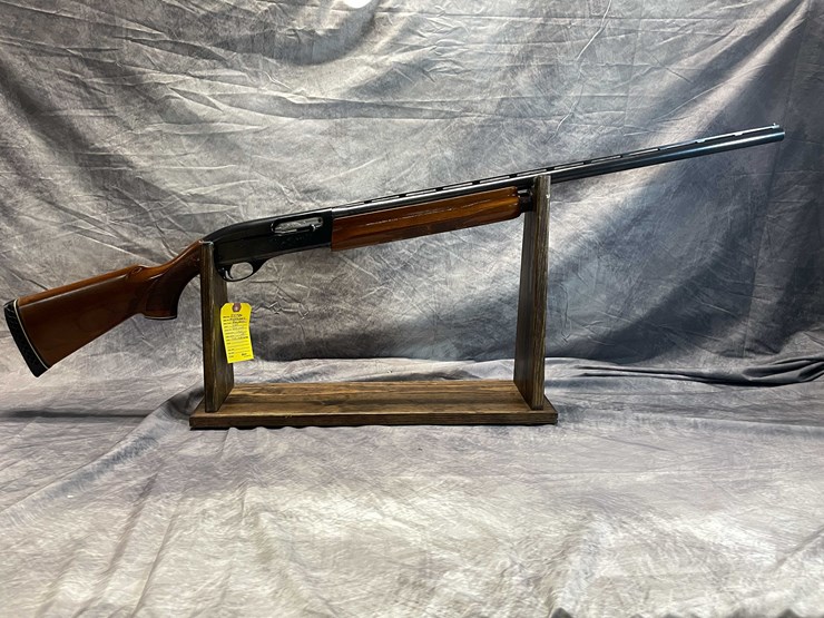 #2357-•-remington-model-1100-12-ga.-semi-auto-shotgun,-sn:-m053220v-image-1