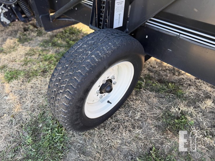 2013-mac-don-fd75-image-18