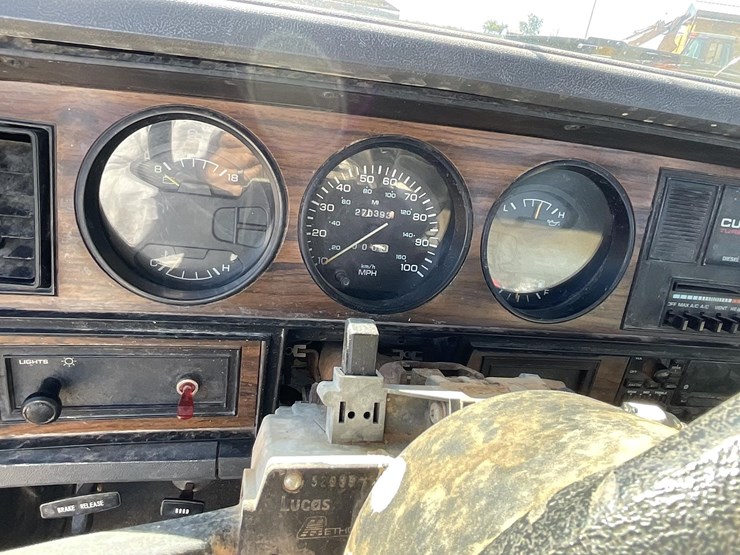 dodge-ram-350-image-8