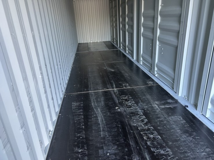 2025-40'-high-cube-shipping-container-image-8