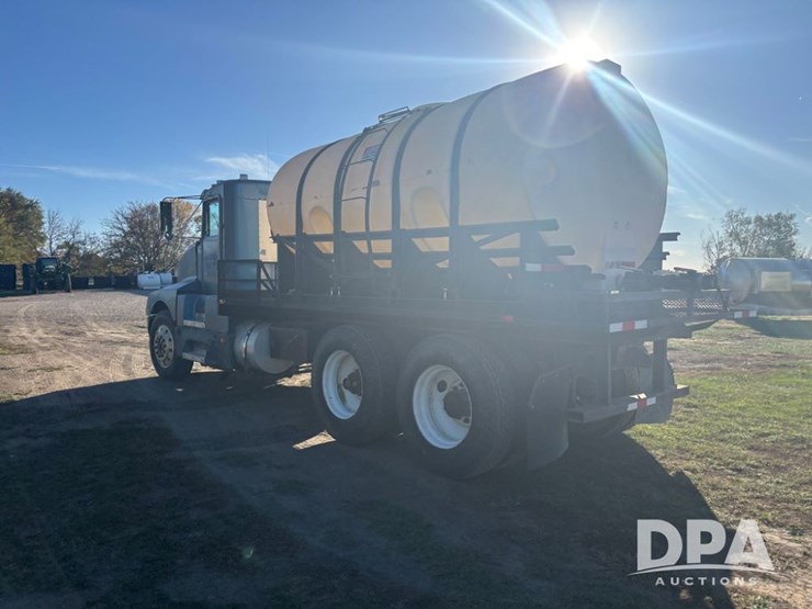 kenworth-t600-image-11