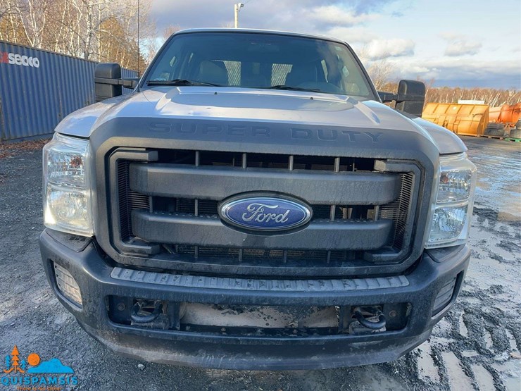 2015-ford-f250-xl-image-2