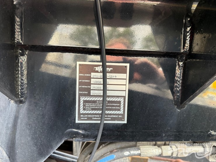 2013-kenworth-w900-image-15