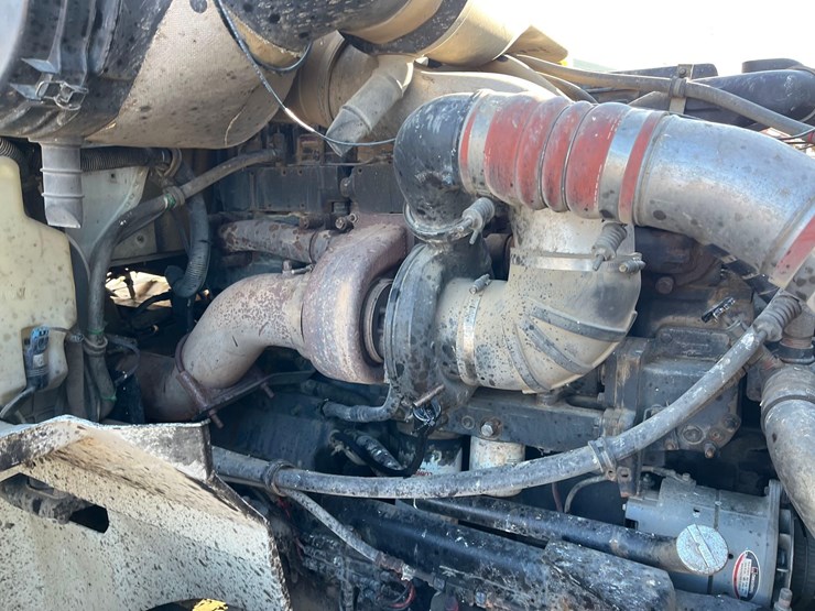 2001-international-2001-image-28