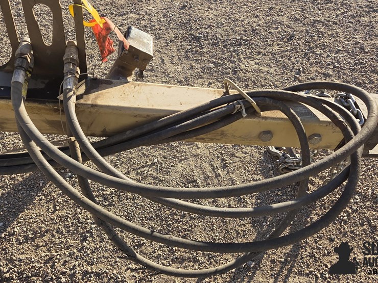 land-pride-bb4512-image-15