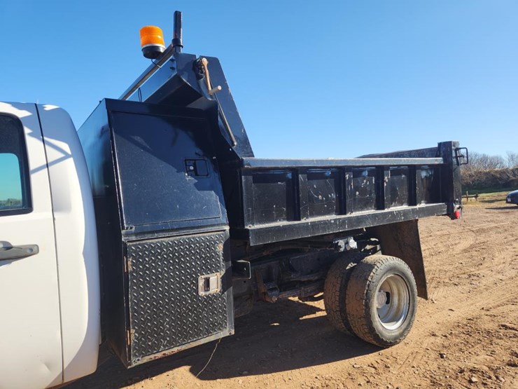 2007-chevrolet-3500-image-10