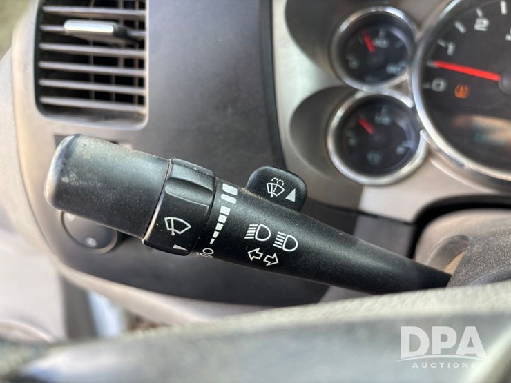 2010-chevrolet-silverado-2500hd-image-76