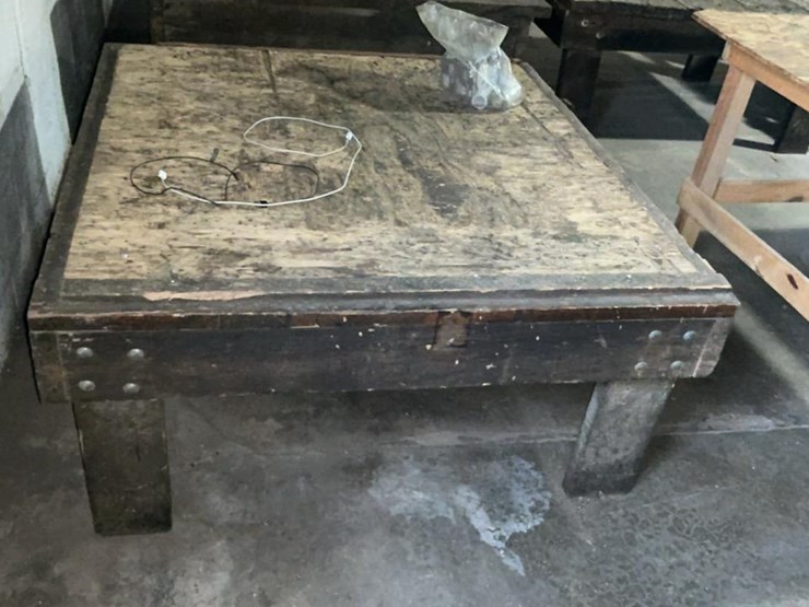 #610-•-11-wooden-tables-image-20