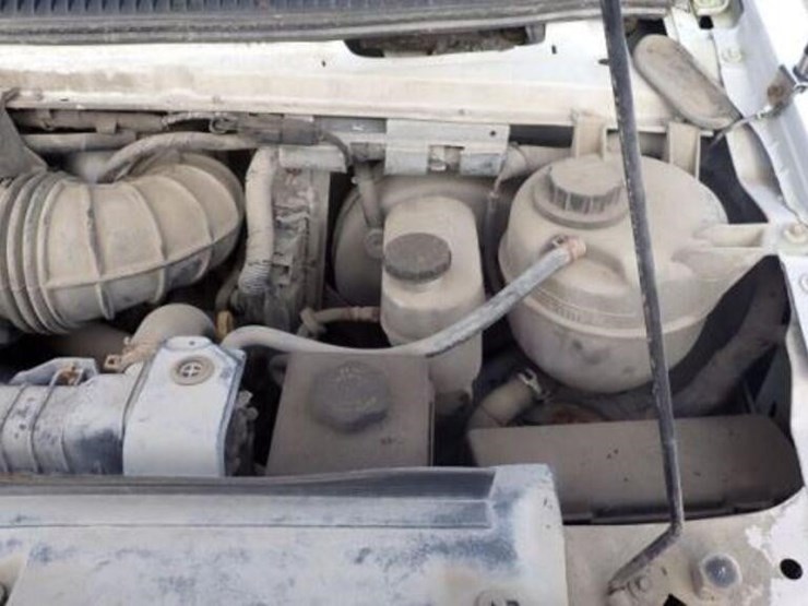 2010-ford-e350-xlt-image-16