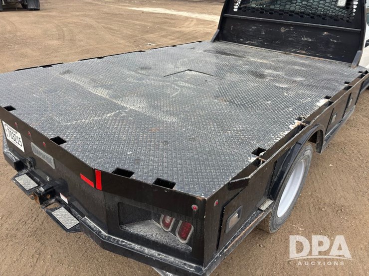 ford-f550-xl-image-36