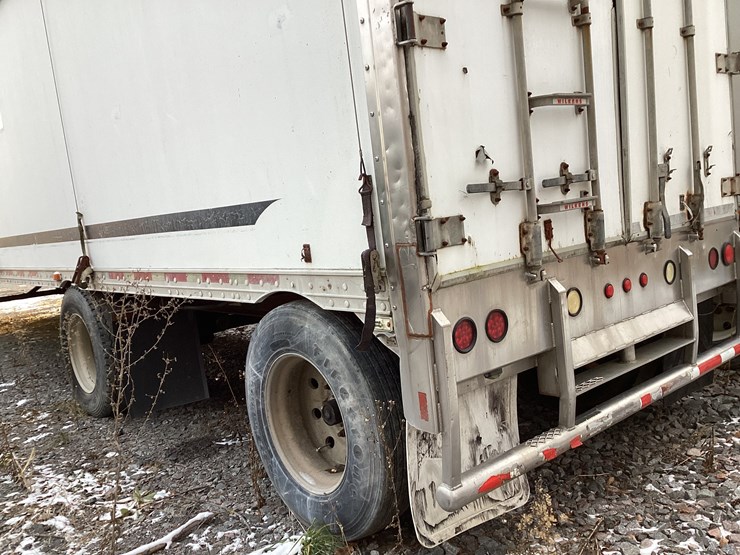 wilkens-walking-floor-image-13