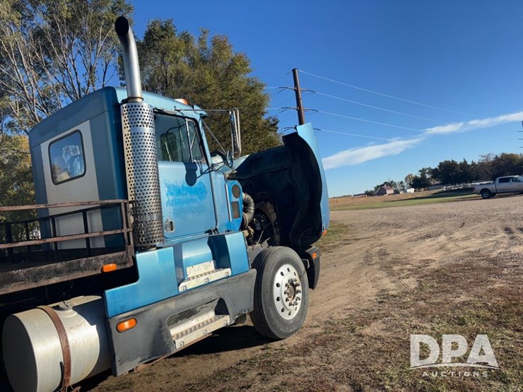 kenworth-t600-image-45