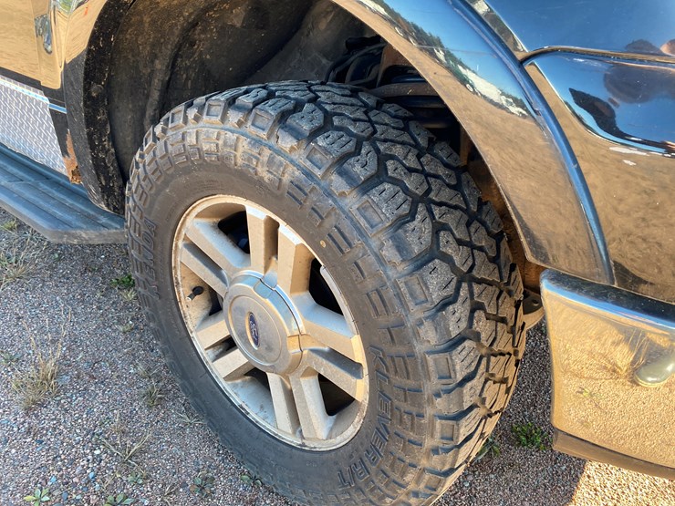 ford-f150-lariat-image-15