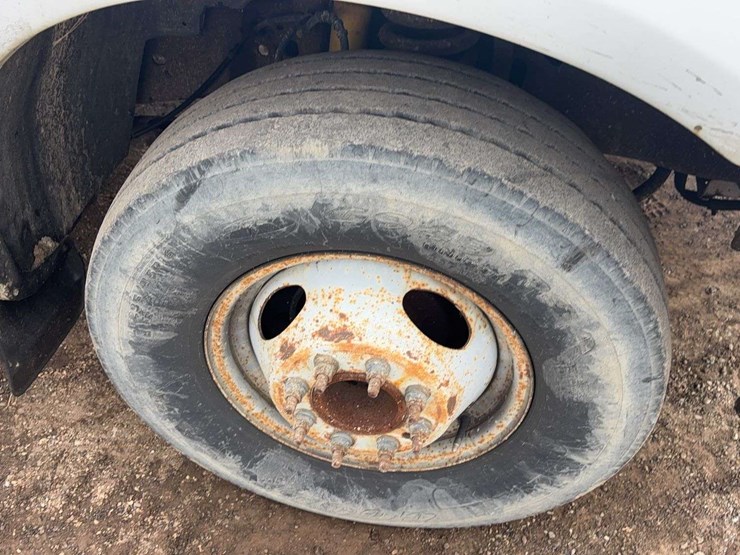 2004-ford-f350-image-9