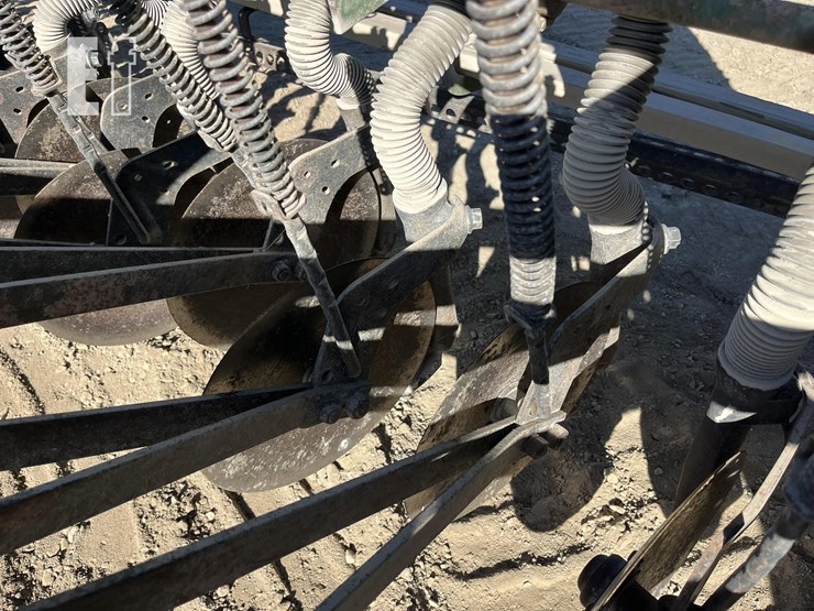 john-deere-8200-image-8