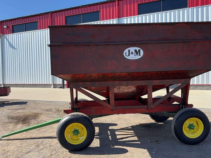 j&m-gravity-wagon-image-17