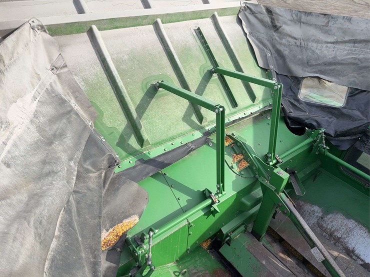 2013-john-deere-s670-image-36