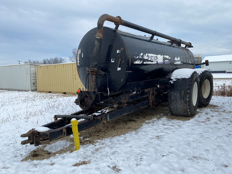 #1036-•-balzer-6000-tandem-axle-tanker-(st.-nazianz,-wi)-image-1