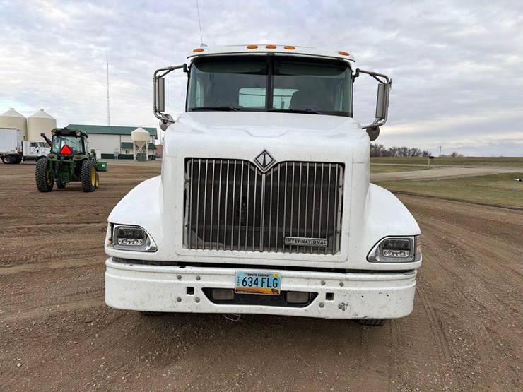 2001-international-2001-image-5