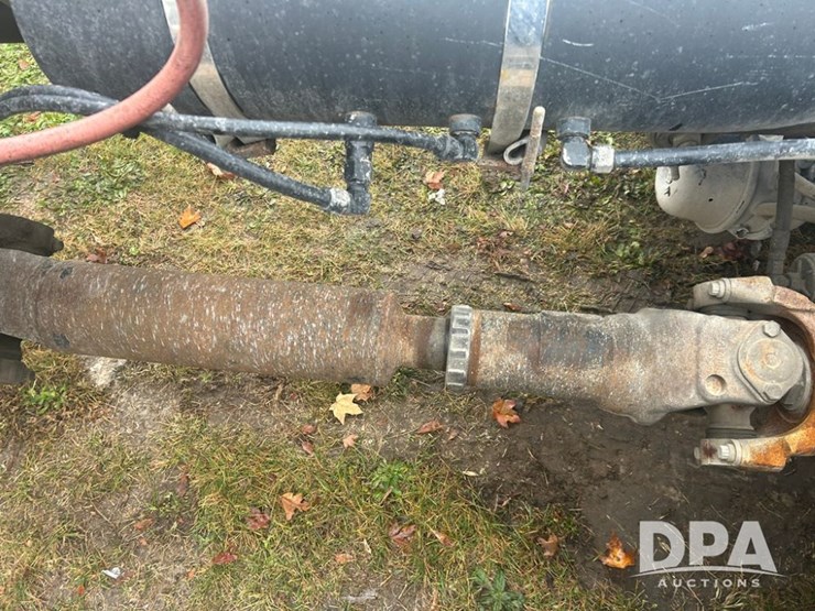 1999-peterbilt-379-image-35