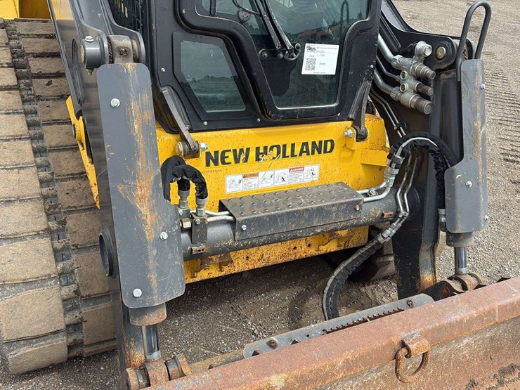 2022-new-holland-c362-image-42