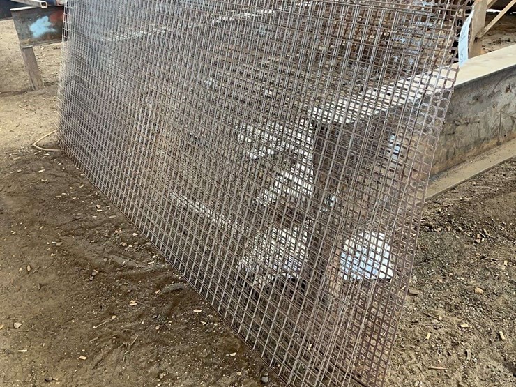 (5)-4'-x-10'-welding-wire-image-2