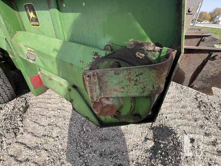 john-deere-450-image-11